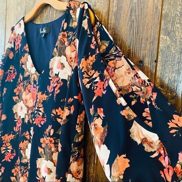 Lulu’s XS Blue Liberty Floral CottageCore Cold Shoulder Boho Flowy Dress - Picture 5 of 10